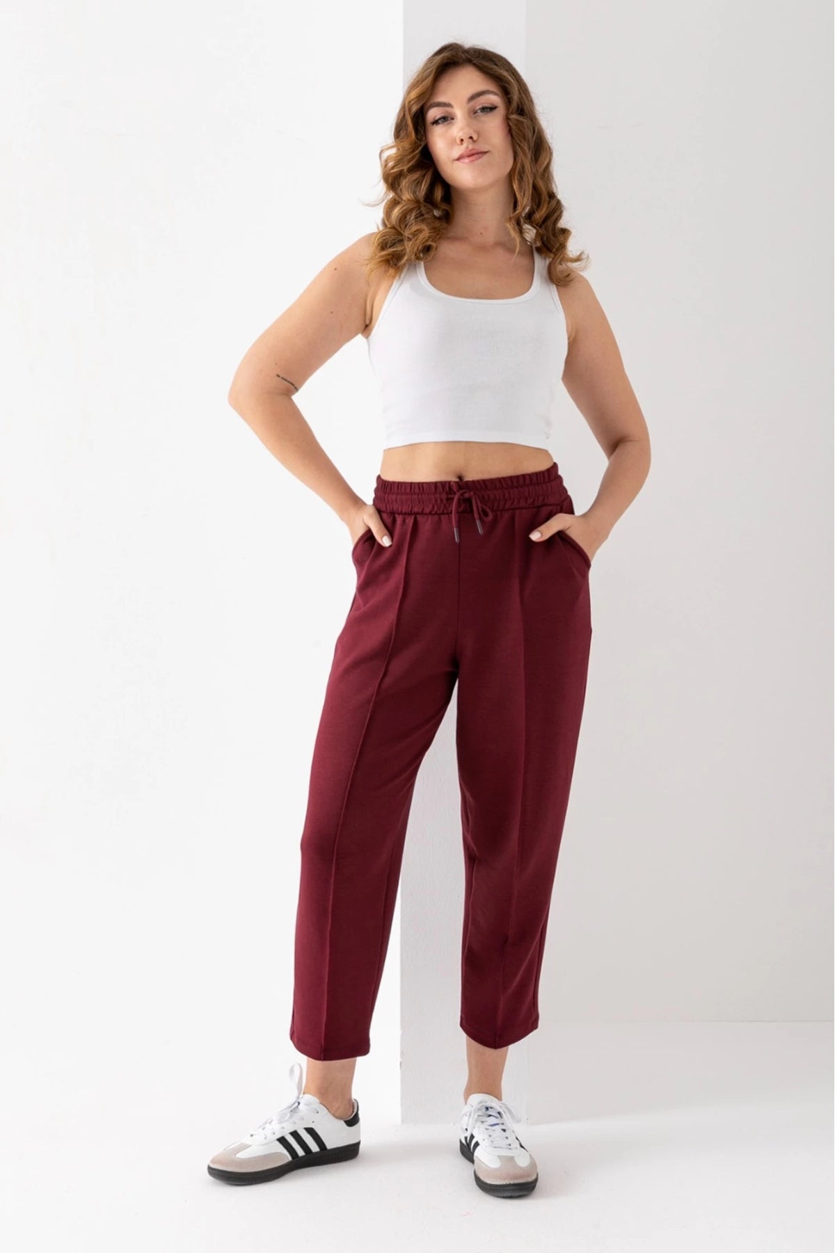 Kadın Bordo Renk Beli Lastikli Modal Kumaş Çımalı Bilek Pantolon Yumuşak Dokulu Şık Bağcıklı Pantolo