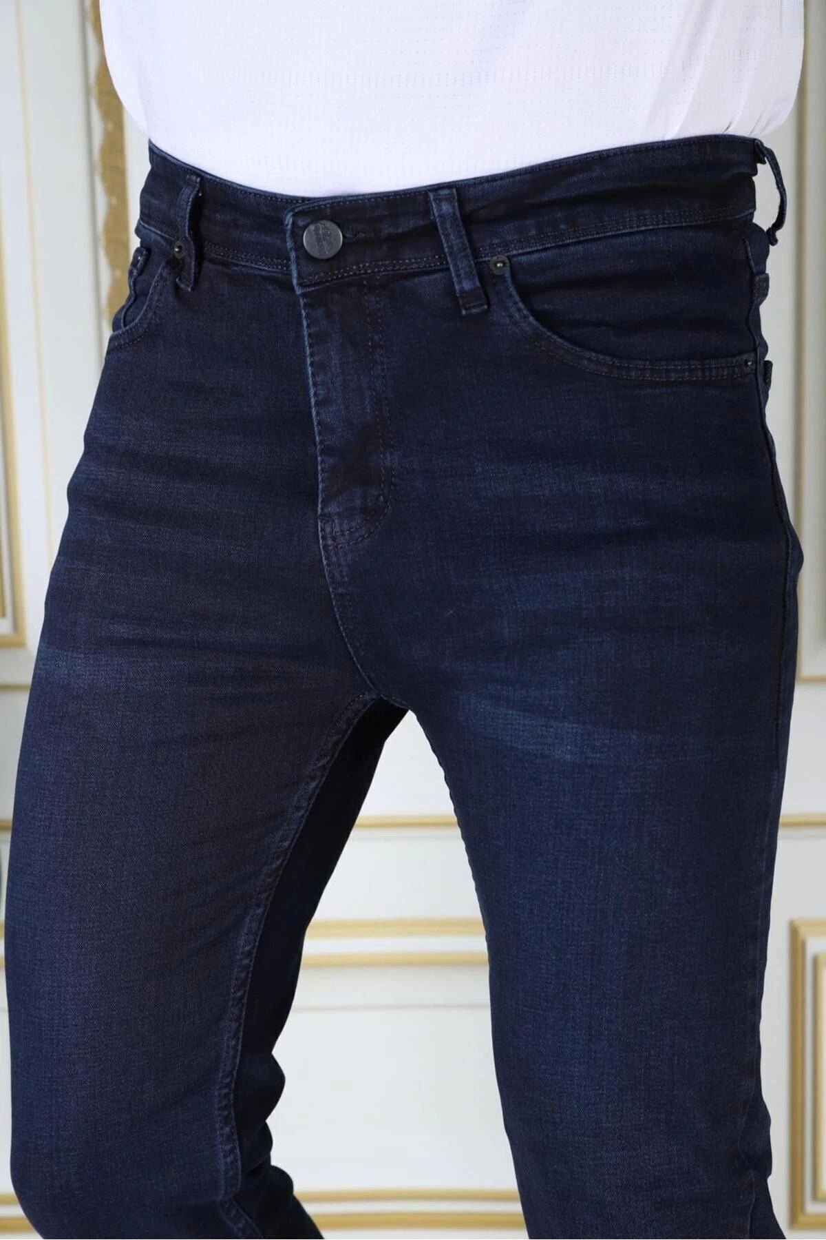 Erkek Koyu Mavi Renk Regular Fit Rahat Kesim Esnek Likralı Denim Jeans Şık Kot Pantolon