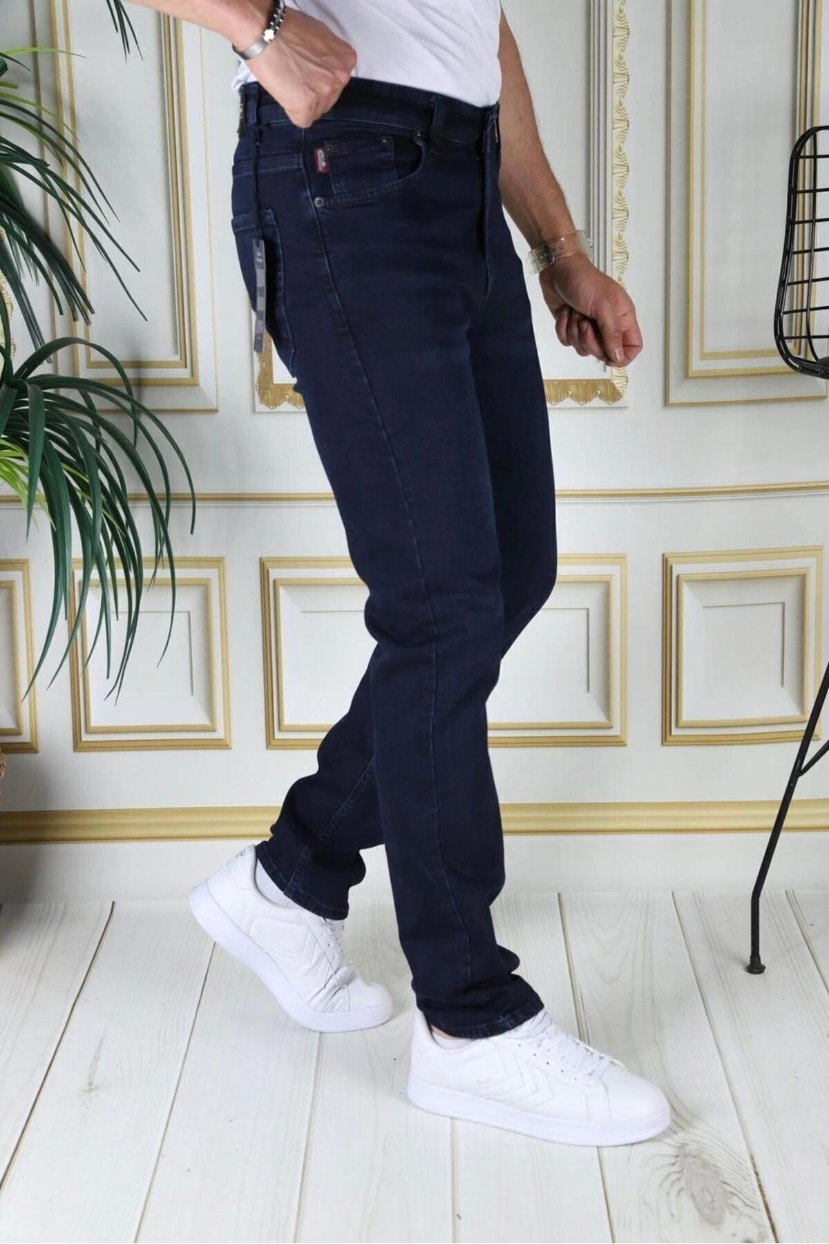Erkek Koyu Mavi Renk Regular Fit Rahat Kesim Esnek Likralı Denim Jeans Şık Kot Pantolon